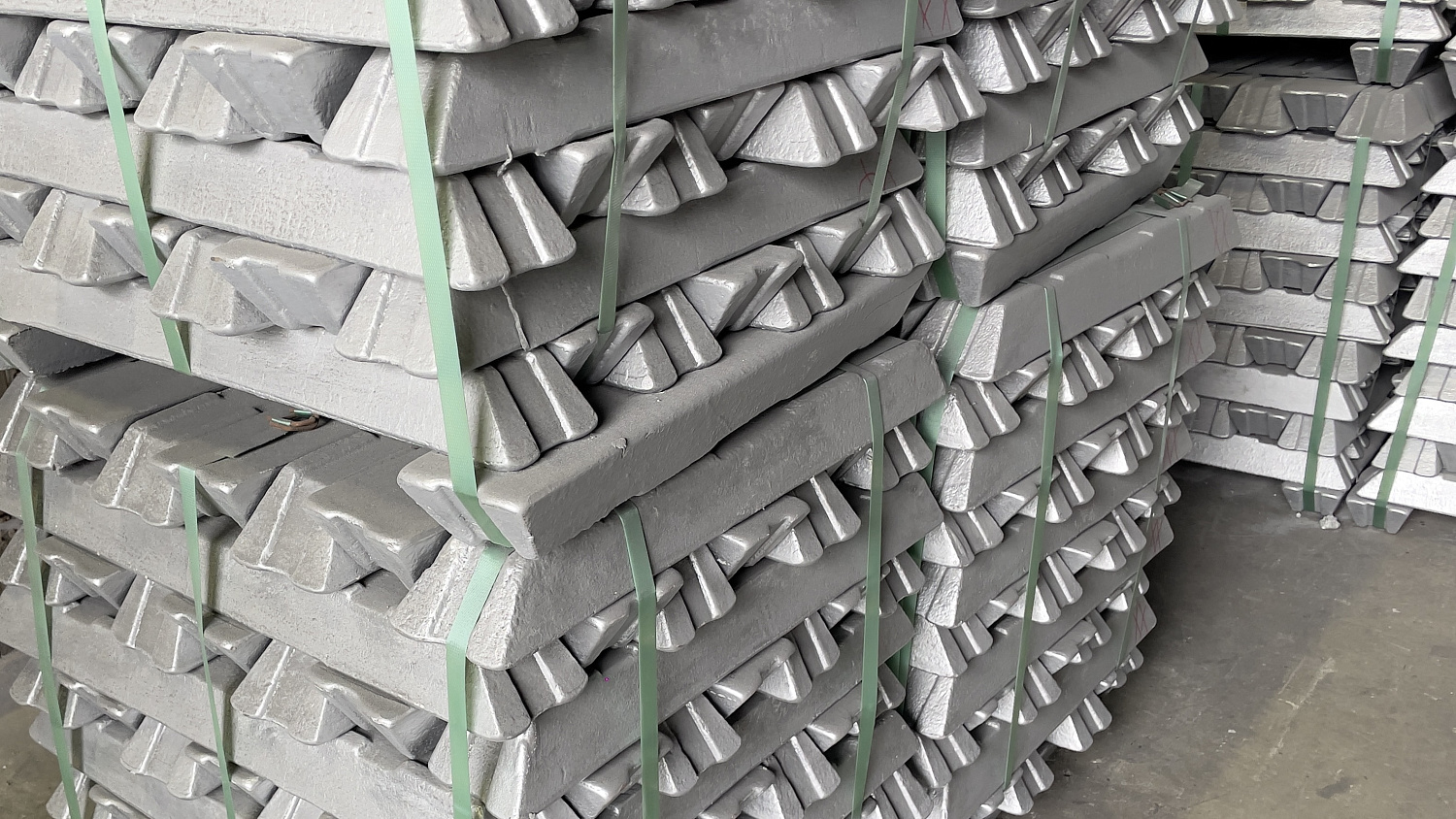 Сотрудники и партнеры ООО «Компания Технология» посетили производство секционных радиаторов отопления «НРЗ» в г. Невинномысск!